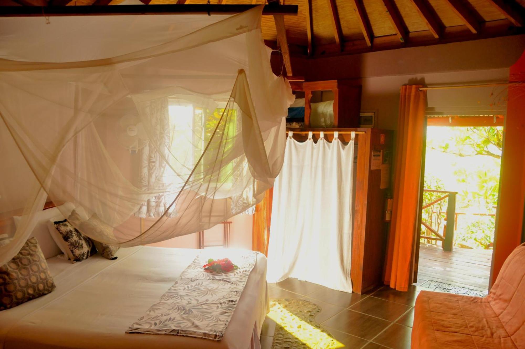 Mango Island Lodges Saint Joseph Exterior photo